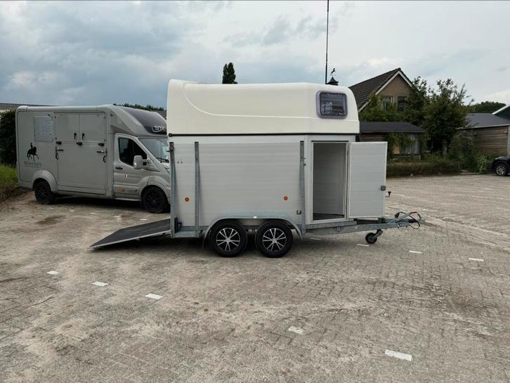 Te koop volledig aluminium 1,5 paard saris paardentrailer, Dieren en Toebehoren, Paarden en Pony's | Trailers en Aanhangwagens