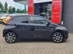 Toyota Aygo X-Joy Automaat € 14.900,00, Stof, 4 stoelen, Zwart, Origineel Nederlands