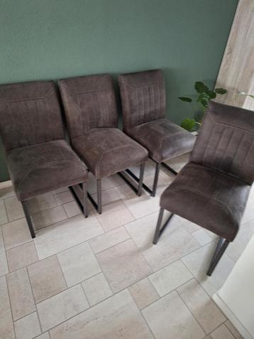 4 Zeer nette Eettafel stoelen met zwart onderstel Haco beschikbaar voor biedingen