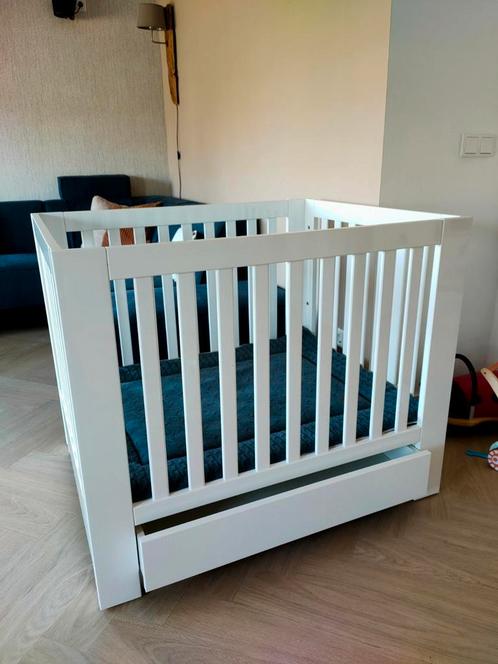 Box van Kidsmill, met lade, Kinderen en Baby's, Boxen, Zo goed als nieuw, Vierkant, In hoogte verstelbaar, Lade, Ophalen