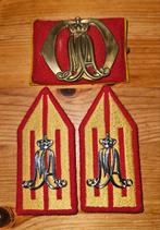 Baretembleem + kraagspiegels KMA, Ophalen of Verzenden, Landmacht, Nederland, Embleem of Badge