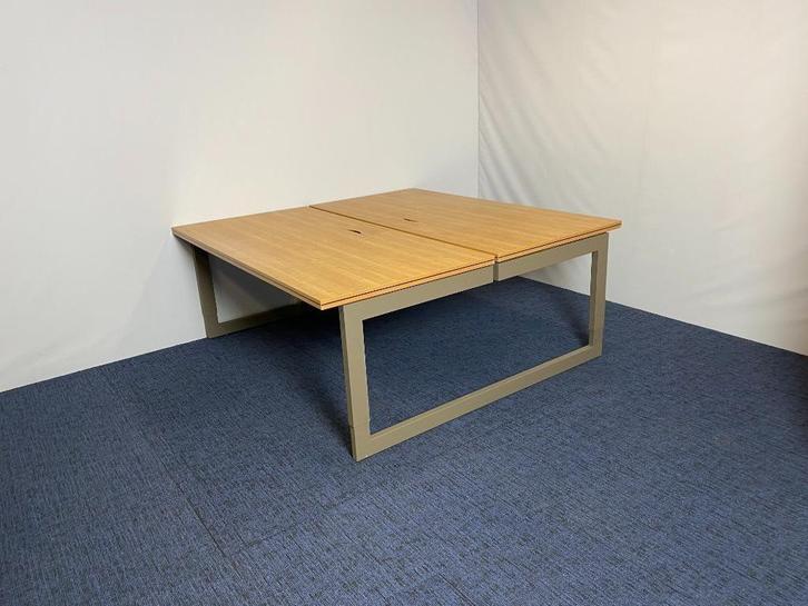 2 x Bench bureau Ahrend, bamboe, 200 x 190 cm., Huis en Inrichting, Bureaus, Gebruikt, Bureau, In hoogte verstelbaar, Ophalen