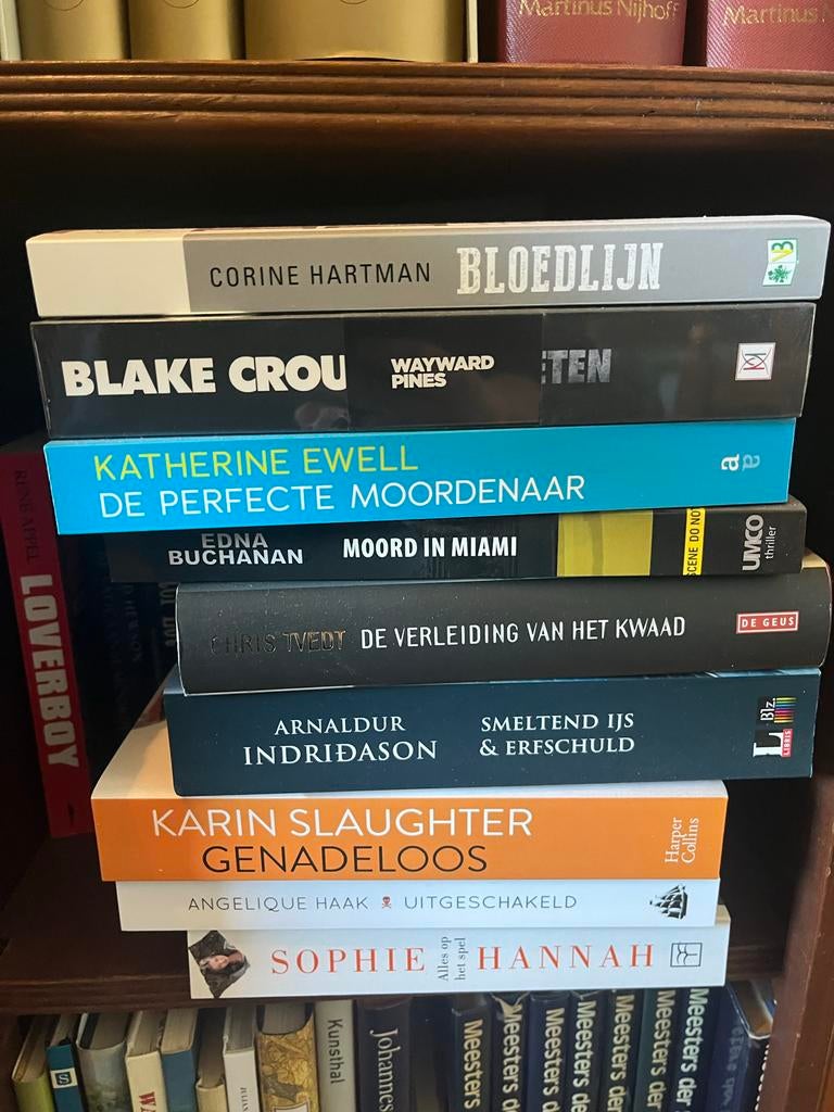Boekenpakket Thrillers en Romans, Ophalen of Verzenden, Gelezen, Nederland