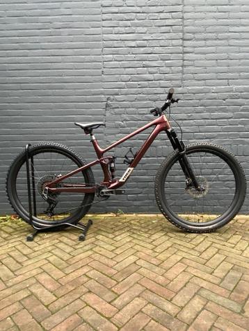 Trek Top Fuel 9.9 XO AXS Gen 4 M (Ex-demo: licht gebruikt) beschikbaar voor biedingen