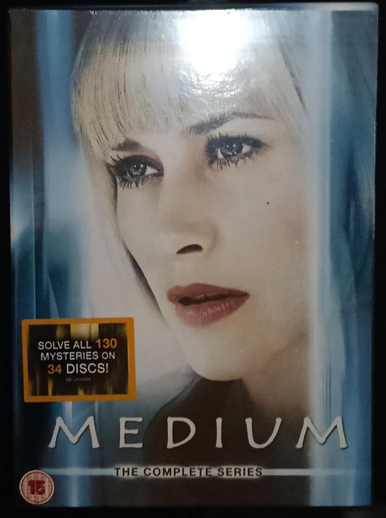 Medium complete serie nieuw, Ophalen of Verzenden, Zo goed als nieuw