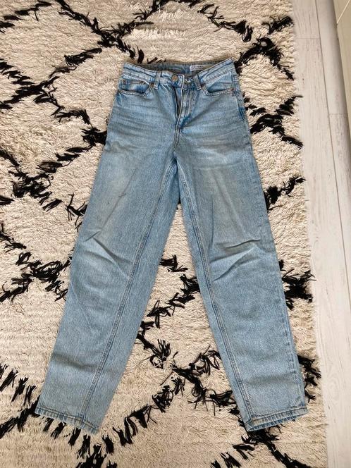 Mom jeans Vero Moda, maat 25 lengte 32, Kleding | Dames, Spijkerbroeken en Jeans, Zo goed als nieuw, W27 (confectie 34) of kleiner