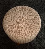 Poef. Beige kleur., Huis en Inrichting, Banken | Voetenbanken en Poefen, Minder dan 50 cm, Rond, Minder dan 50 cm, Ophalen of Verzenden