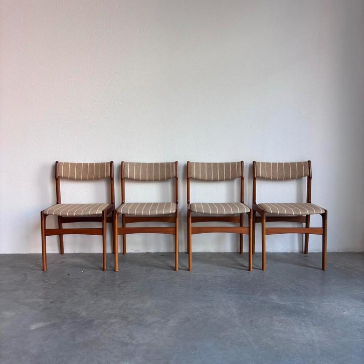 VINTAGE | SET | STOELEN | ERIK BUCH | TEAK | DEENS DESIGN, Huis en Inrichting, Stoelen, Gebruikt, Vier, Stof, Bruin, Ophalen