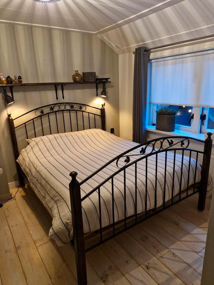 Tweepersoons ledikant - Landelijk & Brocante!, Huis en Inrichting, Slaapkamer | Bedden, Gebruikt, Tweepersoons, 160 cm, 200 cm