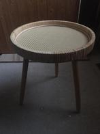 Te koop bijzettafeltje hout met rotan NIEUW, 45 tot 60 cm, Minder dan 55 cm, Rond, Ophalen of Verzenden