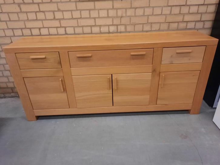Massief eiken dressoir, Huis en Inrichting, Kasten | Dressoirs, Gebruikt, 200 cm of meer, 50 tot 75 cm, Met lade(s), Met deur(en)