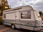 Fendt Karaat 470 - voortent - luifel - cassette luifel-airco, Caravans en Kamperen, Caravans, Rondzit, Koelkast, Particulier, Fendt