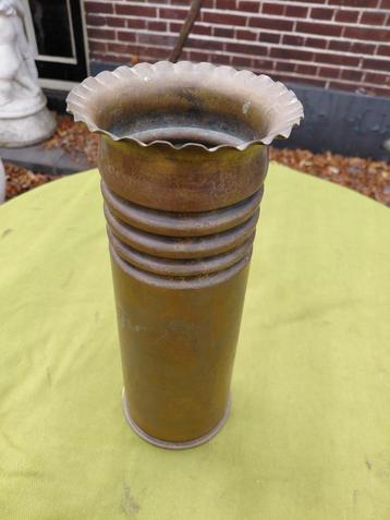Loopgravenkunst, granaathuls WO II 1945 lengte 28,5 cm. beschikbaar voor biedingen