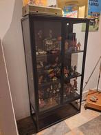 Zwarte metalen vitrinekast met glazen deuren, Ophalen, Met deur(en), 100 tot 150 cm, 50 tot 100 cm
