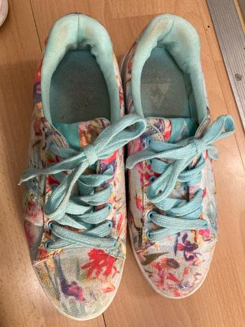 Le coq sportif sneakers maat 37 beschikbaar voor biedingen