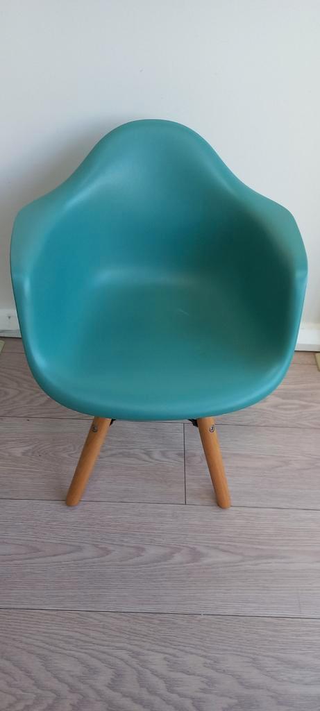 Design kinder kuipstoeltje, Kinderen en Baby's, Kinderkamer | Tafels en Stoelen, Stoel(en), Ophalen