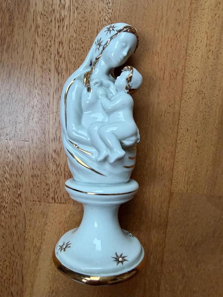 Royal Factory Capodimonte Madonna met Jezus, Antiek en Kunst, Antiek | Religie, Ophalen of Verzenden