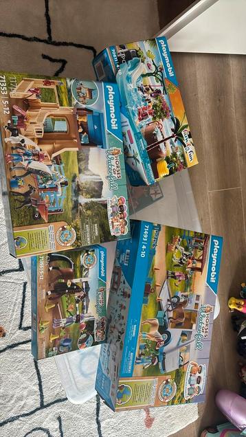 Playmobil horees of waterfall 3 dozen als nieuw  beschikbaar voor biedingen