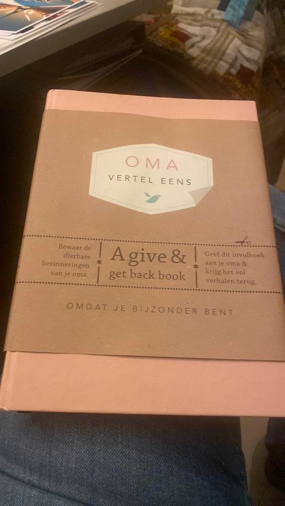 Gratis Elma van Vliet - Oma, vertel eens, Boeken, Mode, Zo goed als nieuw, Mode algemeen, Ophalen