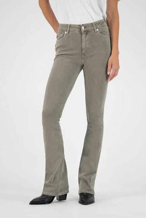 Mud jeans Flared Hazen olive wijde pijp mt 27 groen, Kleding | Dames, Spijkerbroeken en Jeans, Gedragen, W27 (confectie 34) of kleiner