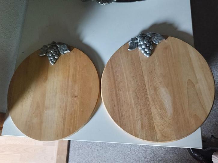 Houten Serveerplanken met Druivenmotief, Huis en Inrichting, Keuken | Keukenbenodigdheden, Zo goed als nieuw, Ophalen of Verzenden