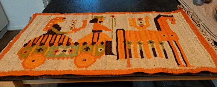Vintage Wandkleed / Tafelloper - Retro Design, Antiek en Kunst, Antiek | Kleden en Textiel, Ophalen