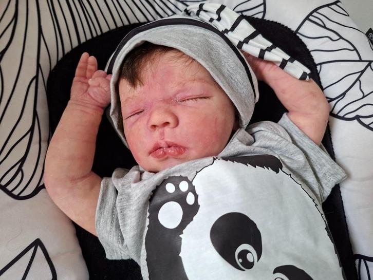 partial silicone reborn *ACTIE TOT EIND 2025: 600€!*, Verzamelen, Poppen, Zo goed als nieuw, Pop, Levensecht of Reborn, Ophalen of Verzenden