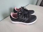 Adidas gymschoenen maat 38 meisje zwart / roze, Ophalen of Verzenden, Zo goed als nieuw, Overige typen, Adidas