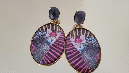 Oorbellen - Oosterse kat, Sieraden, Tassen en Uiterlijk, Oorbellen, Nieuw, Knopjes of Stekers, Overige materialen, Goud, Verzenden