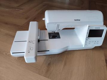 Volledige starterset Brother borduurmachine NV880E beschikbaar voor biedingen