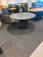 Granieten tuintafel - 140 cm rond, Huis en Inrichting, Tafels | Eettafels, Ophalen, Overige materialen, Gebruikt, 100 tot 150 cm