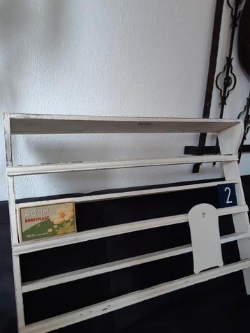 Bordenrek ,keukenrek sleets regaal ,stoer brocante "oldlook" beschikbaar voor biedingen