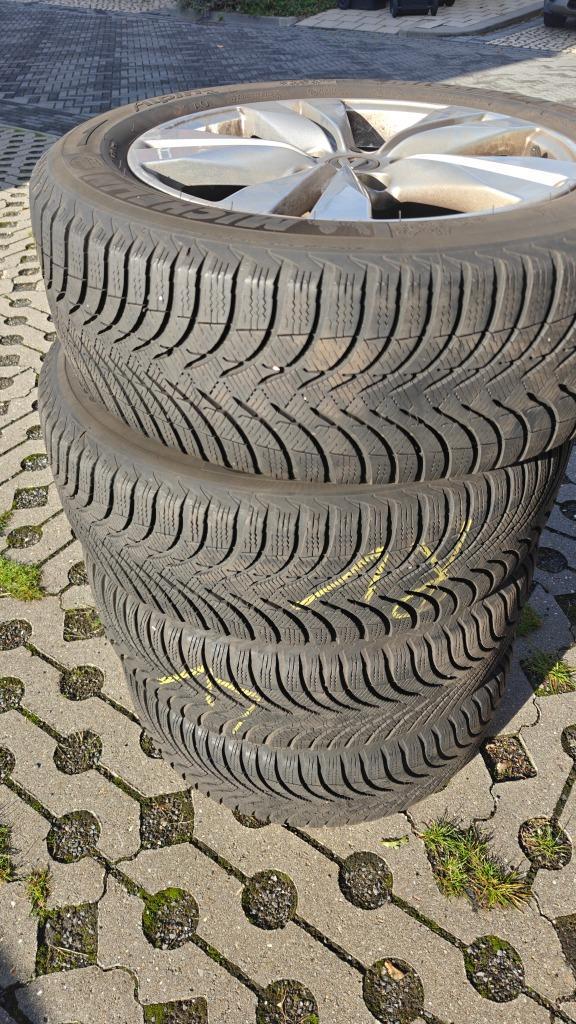 Michelin winterbanden op Renault velgen, Auto-onderdelen, Banden en Velgen, Banden en Velgen, Winterbanden, 17 inch, 225 mm, Personenwagen