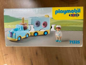 Playmbil donuttruck 71325 beschikbaar voor biedingen