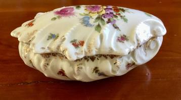 Schattig "sieraden' schaaltje/potje in schelpvorm beschikbaar voor biedingen