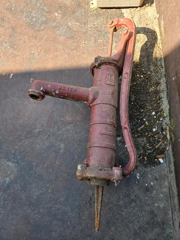 Waterpomp, hand. De Beijer beschikbaar voor biedingen