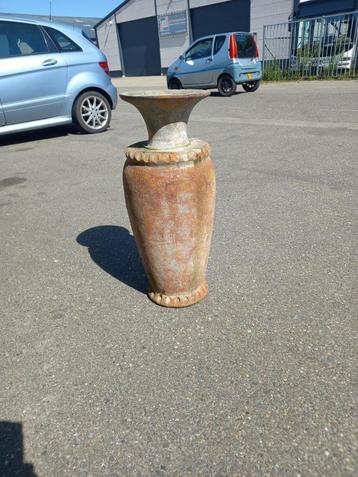 aardewerk pot / vaas beschikbaar voor biedingen