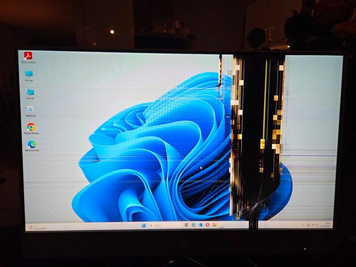 HP All-in-One PC - met defect scherm., Computers en Software, Desktop Pc's, Gebruikt, Onbekend, SSD, 8 GB, Met monitor, Ophalen