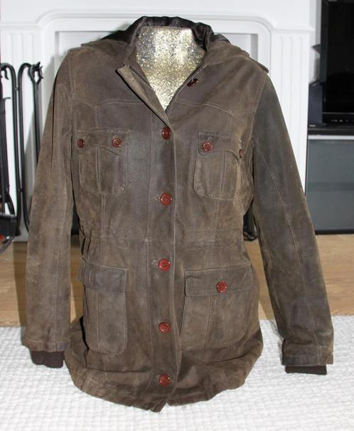 Mooie Leren Dames Jas Met Capuchon (M) € 60,-, Kleding | Dames, Jassen | Winter, Zo goed als nieuw, Maat 38/40 (M), Overige kleuren