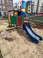 Gebruikt speeltoestel met glijbaan - ideaal voor kinderdagve, Ophalen, Gebruikt, Nvt, Glijbaan