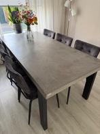 Te koop Betonlook eettafel met zes stoelen, Ophalen, Overige materialen, 50 tot 100 cm, Zo goed als nieuw