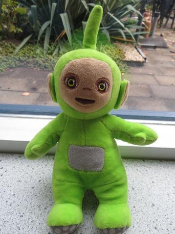 Teletubbie Dipsy Teletubbies 2022 UKCA lime groen velours beschikbaar voor biedingen