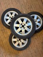 Toyota yaris zomerbanden + velg  #### SET 32 ####, Auto-onderdelen, Banden en Velgen, Ophalen, Gebruikt, 15 inch, Banden en Velgen