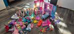 Barbiehuis met zeer veel accesoires, Kinderen en Baby's, Speelgoed | Poppen, Ophalen of Verzenden, Gebruikt, Barbie
