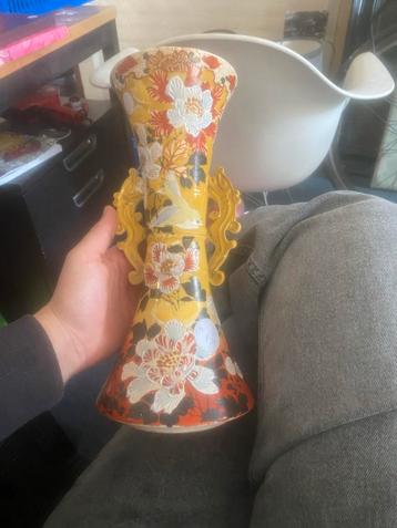 Antieke/Vintage Vaas met Bloemenmotief beschikbaar voor biedingen