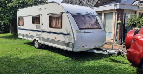 Beyerland Vitesse 546B, Caravans en Kamperen, Caravans, Particulier, tot en met 4, 1000 - 1250 kg, Rondzit, Beyerland, 2 aparte bedden