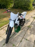 Derbi sende x trem 70 cc geel kenteken, Fietsen en Brommers, Brommers | Crossbrommers, Ophalen, Zo goed als nieuw, Derbi