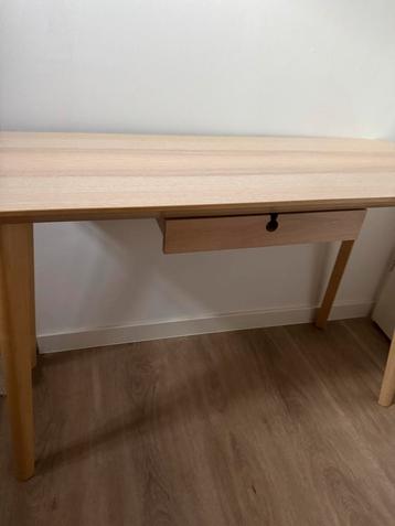 IKEA Lisabo Bureau met lade  - Zo Goed Als Nieuw beschikbaar voor biedingen