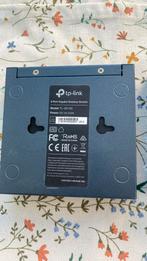 tp-link kasten 2 stuks 5-port model TL-SG105, Computers en Software, Netwerk switches, Ophalen of Verzenden