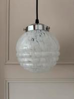 Franse hanglamp, clichy glas, vintage lamp, wit, Antiek en Kunst, Ophalen of Verzenden